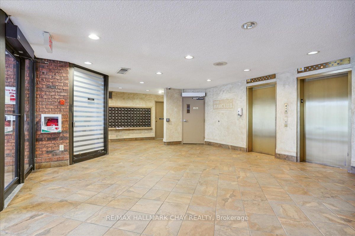 181 Collier St 6 Property Photo 7