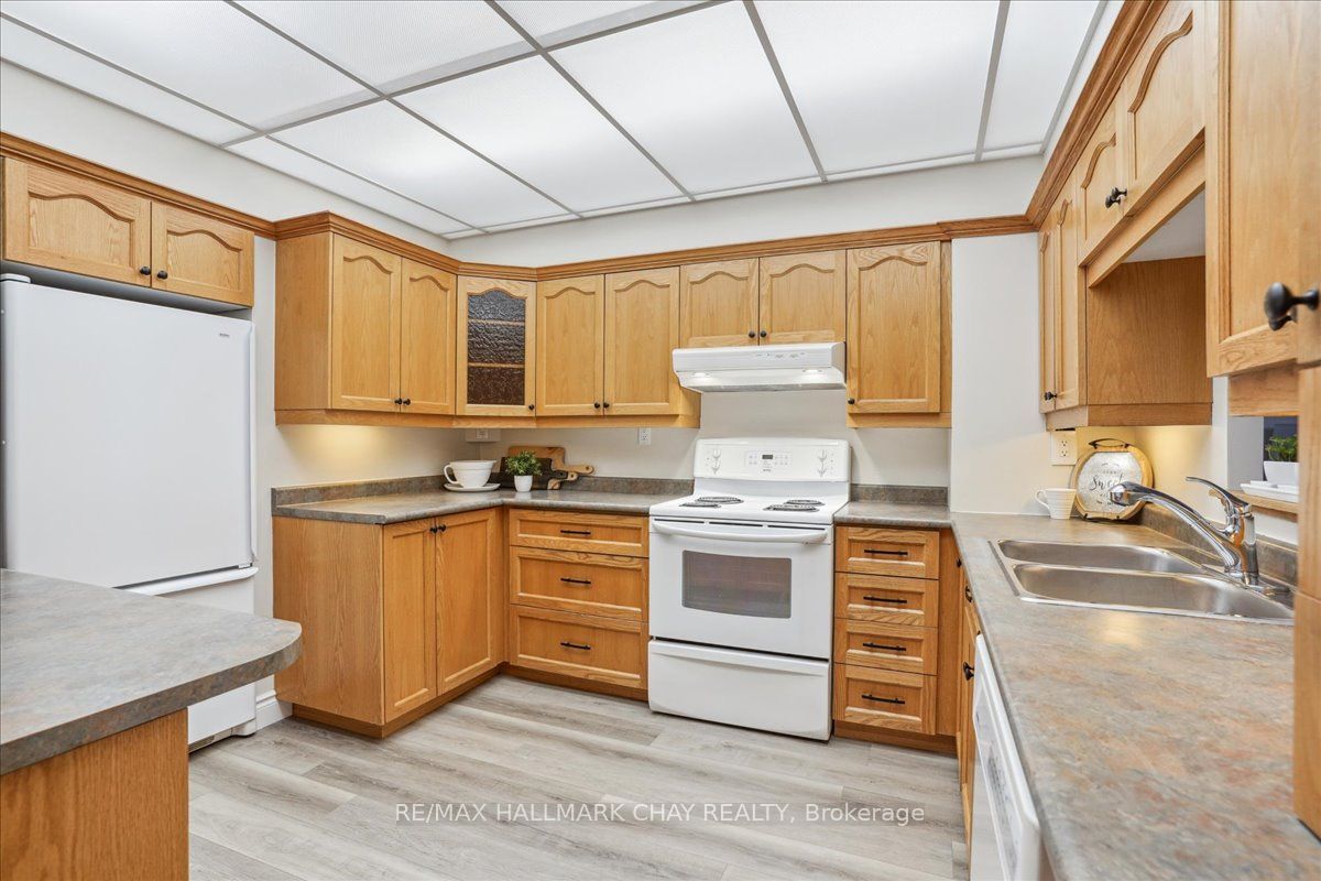 181 Collier St 6 Property Photo 15
