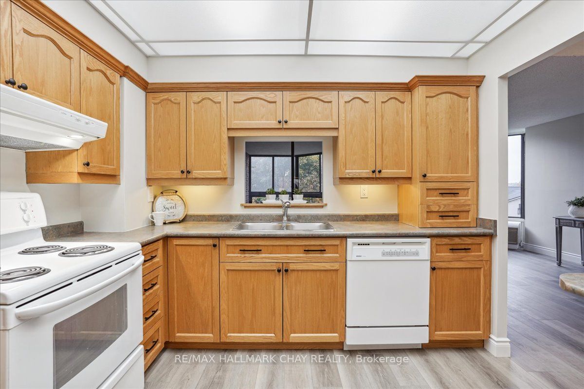 181 Collier St 6 Property Photo 17