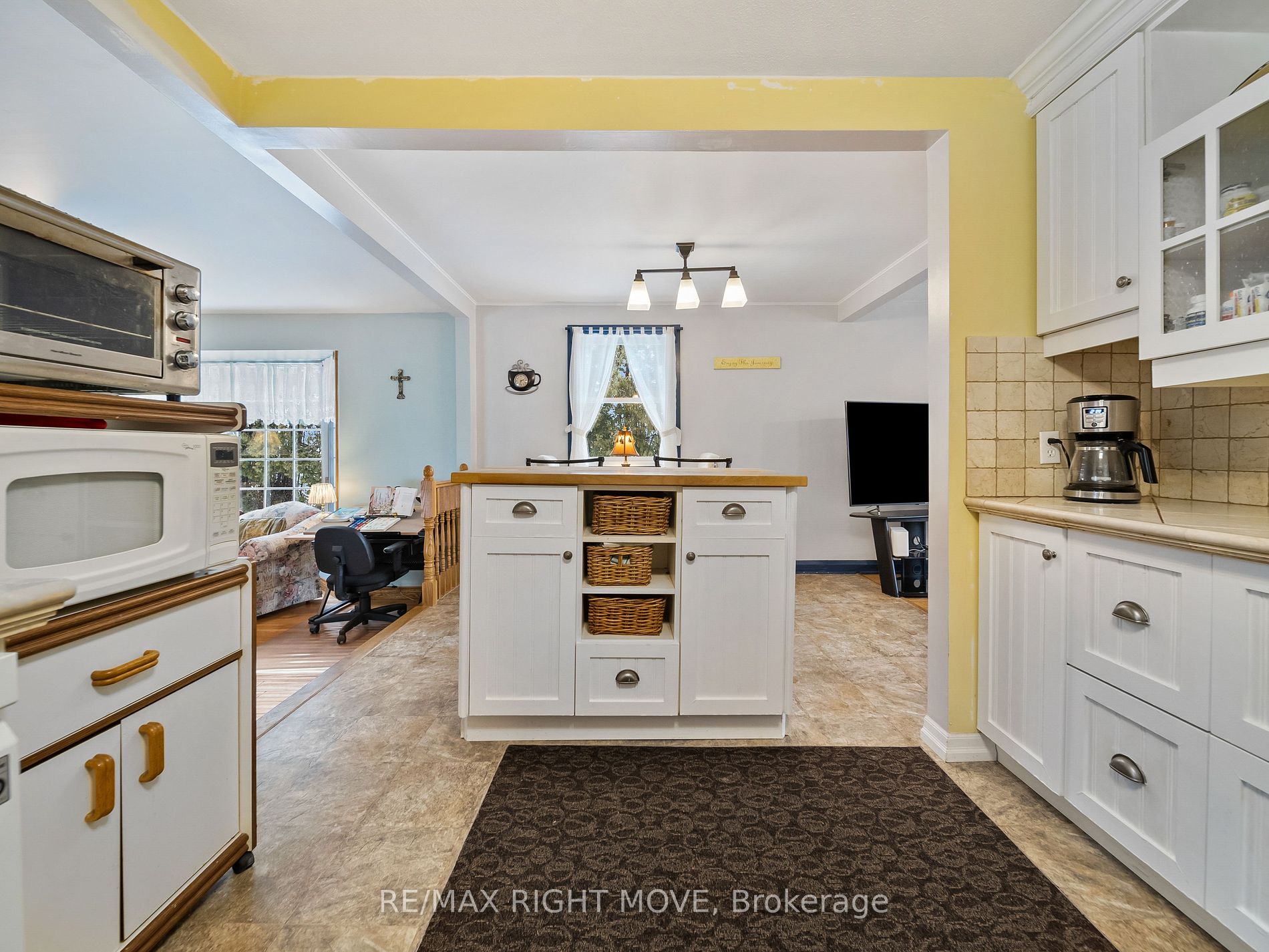515 Bay St Property Photo 14
