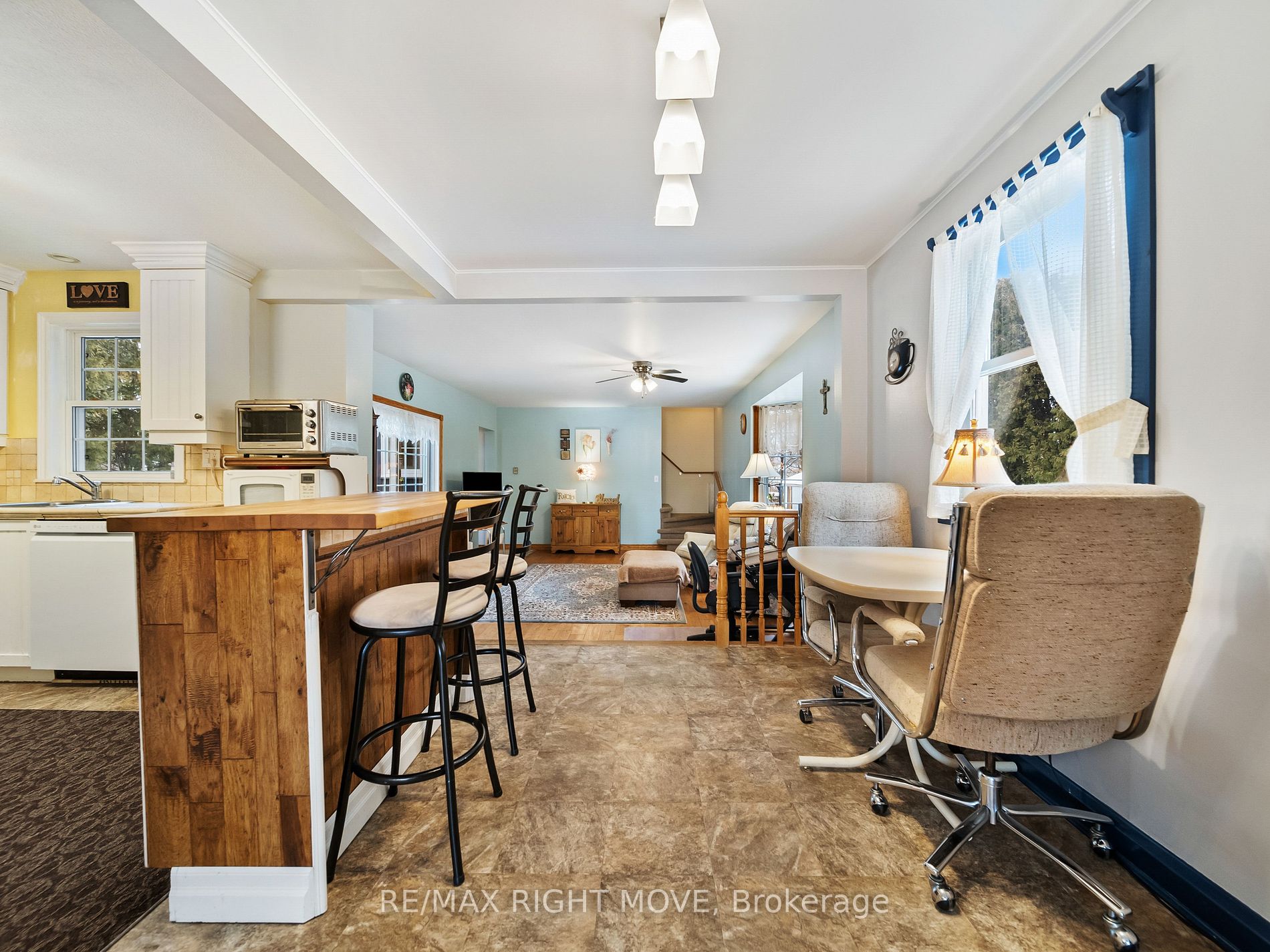 515 Bay St Property Photo 17
