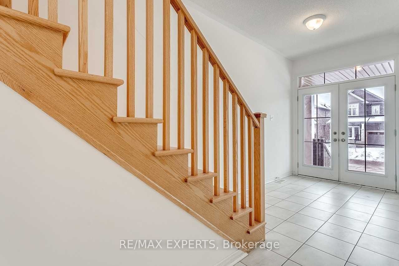 17 Albany St Property Photo 4