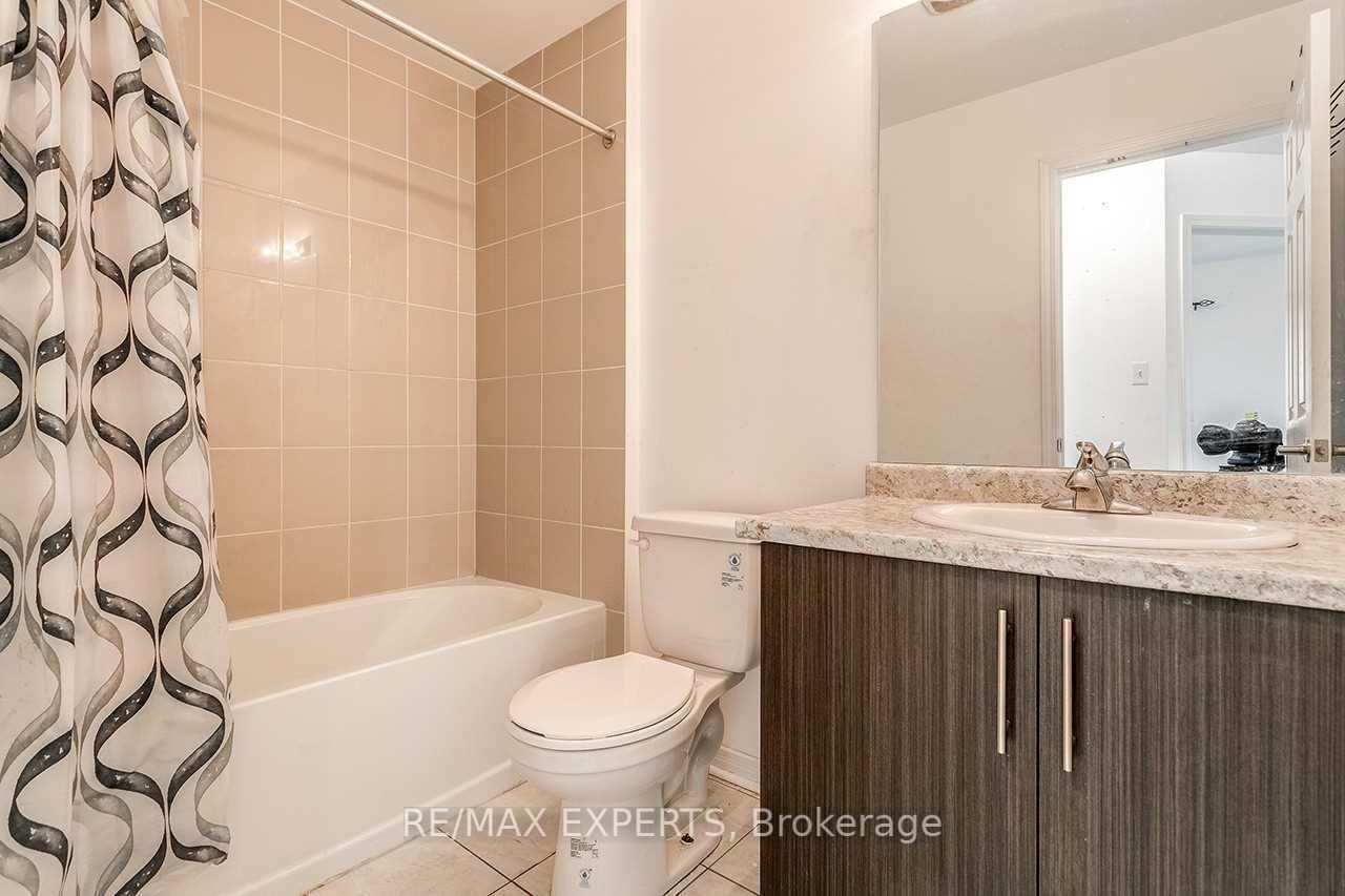 17 Albany St Property Photo 16