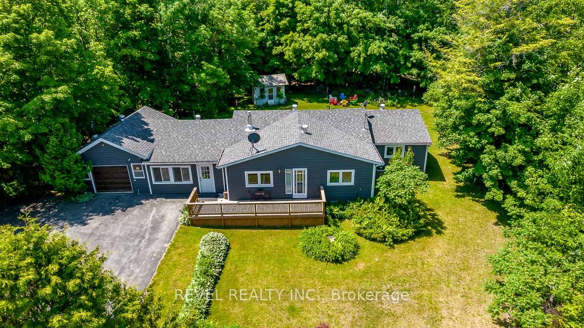 2440 Champlain Rd Property Photo 1