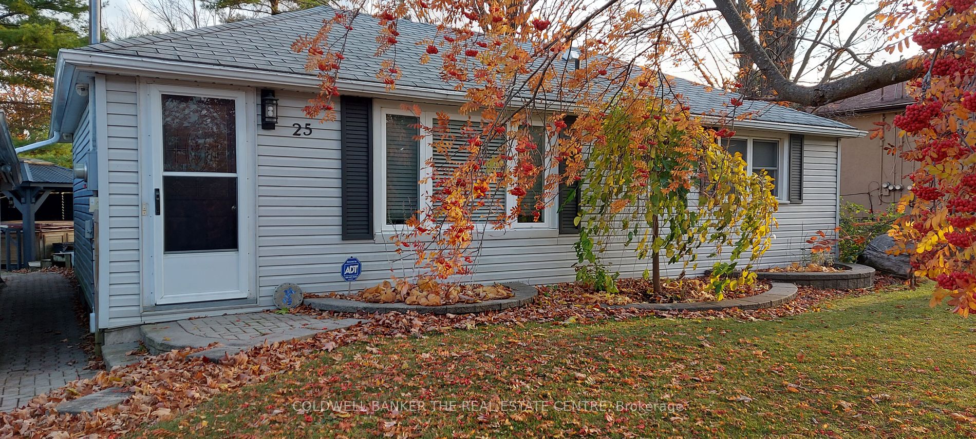 25 Grace Ave Property Photo 2