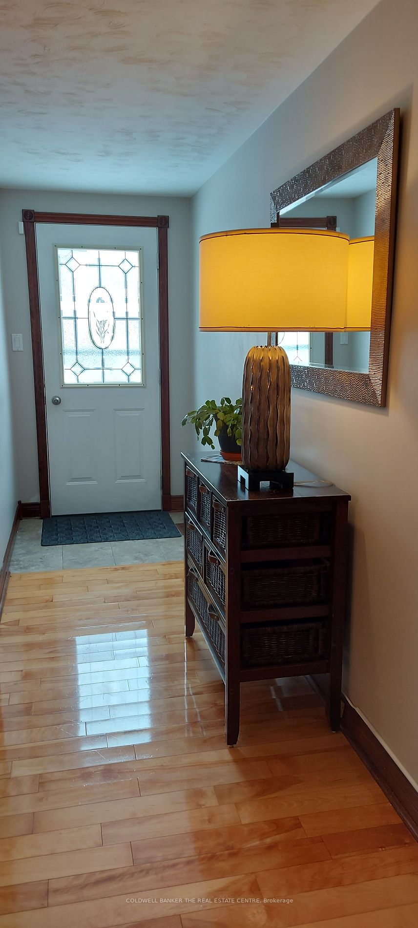 25 Grace Ave Property Photo 8