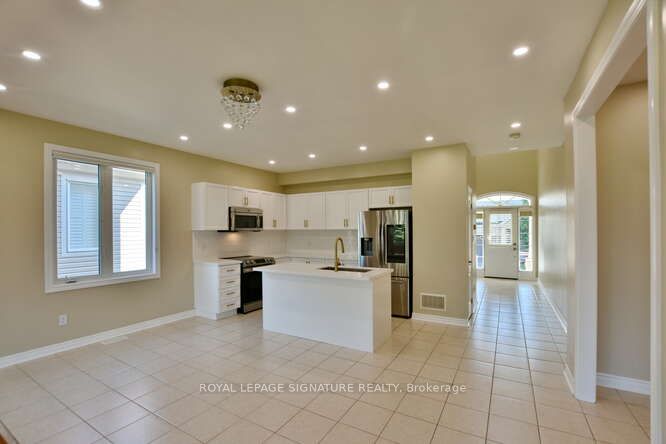 18 Starboard Circ Property Photo 4