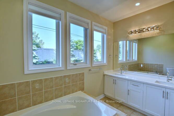 18 Starboard Circ Property Photo 13