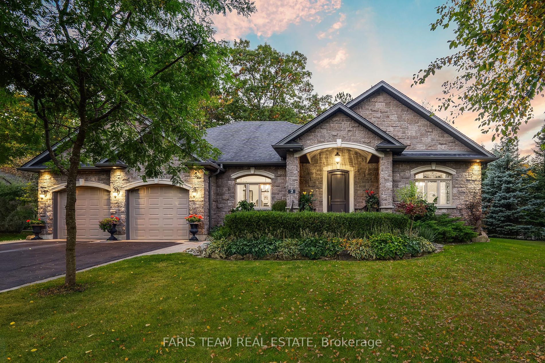 2 Hilltop Crt Property Photo
