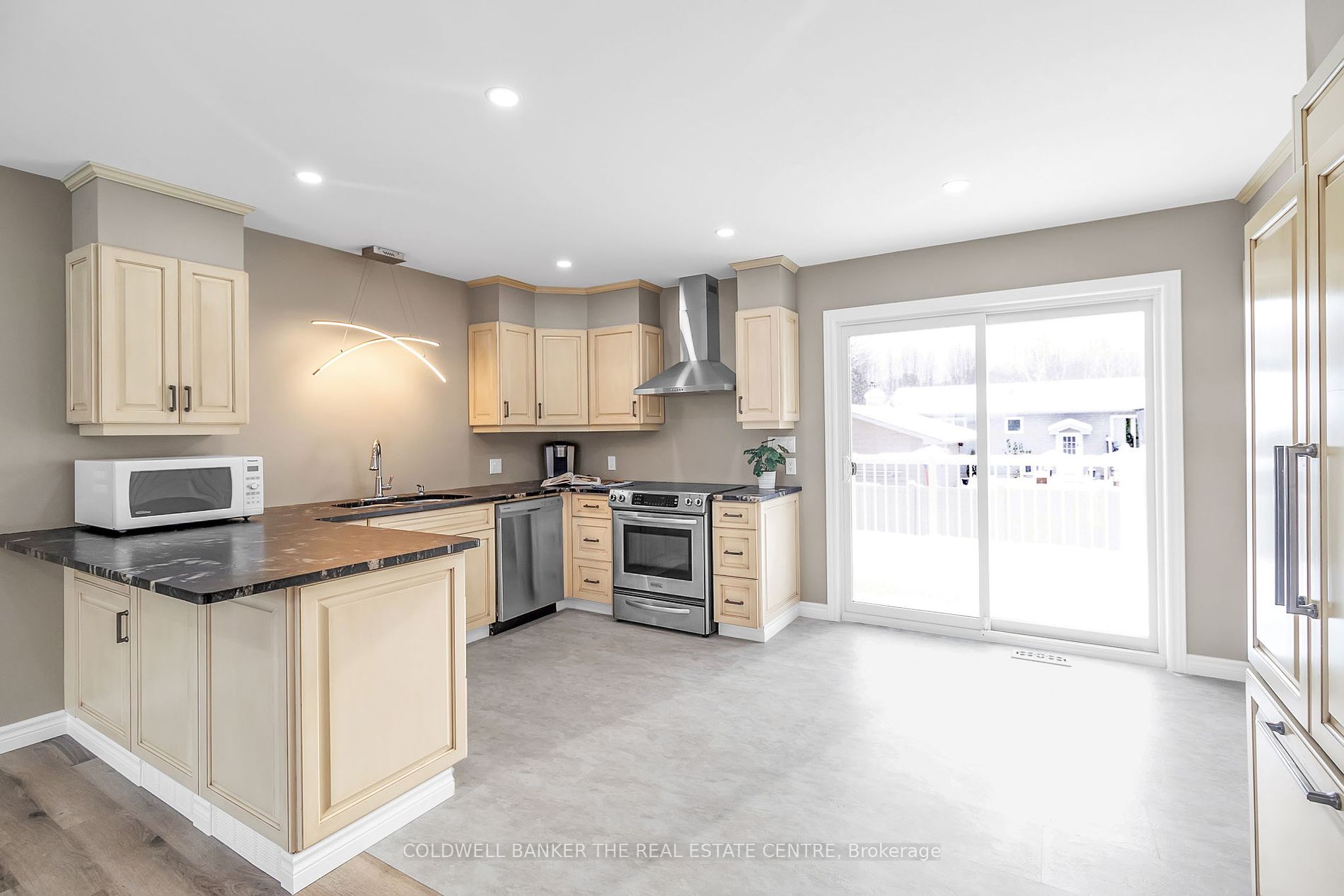 2629 Grand Tamarack Cres Property Photo 6