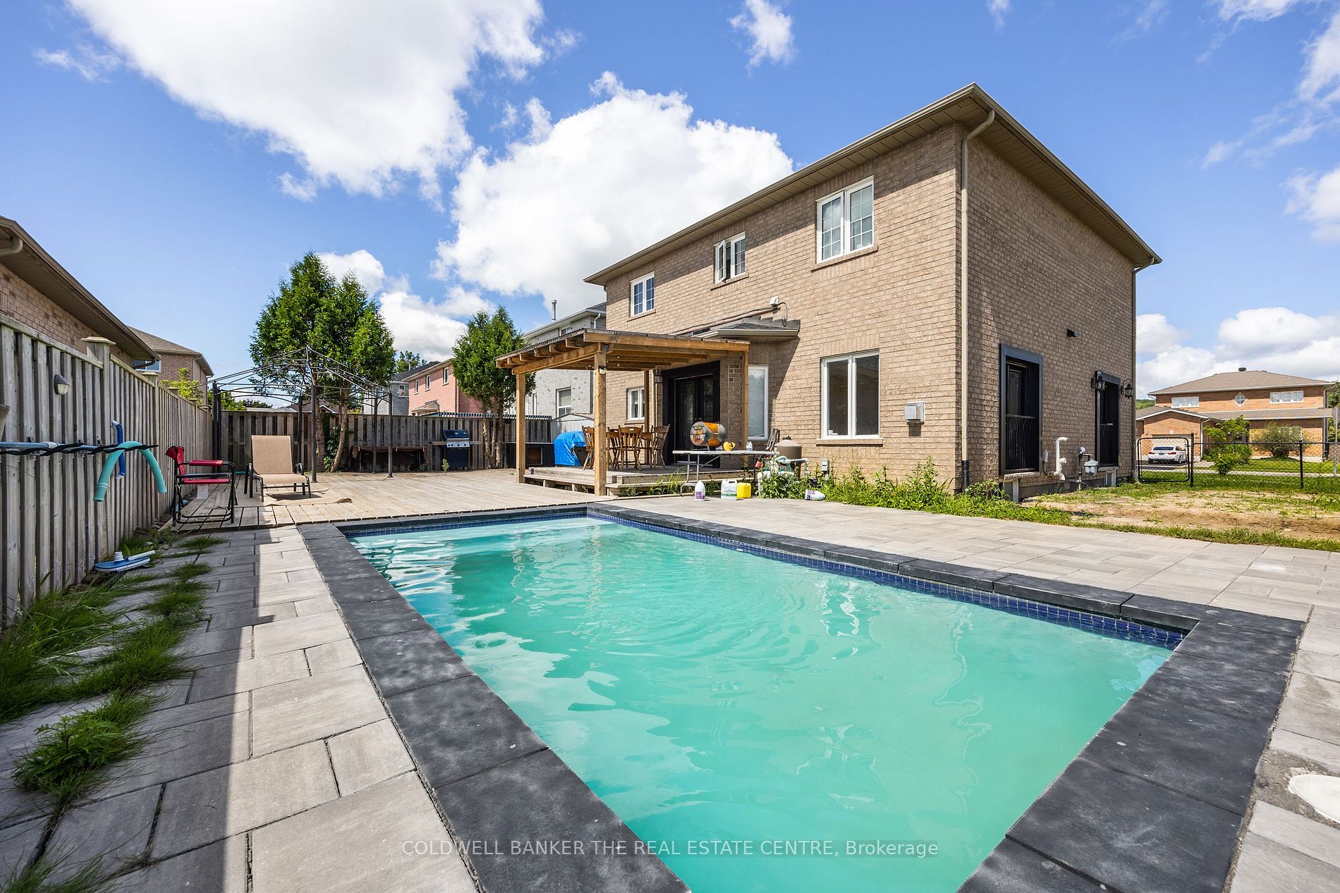 161 Sproule Dr Property Photo 8