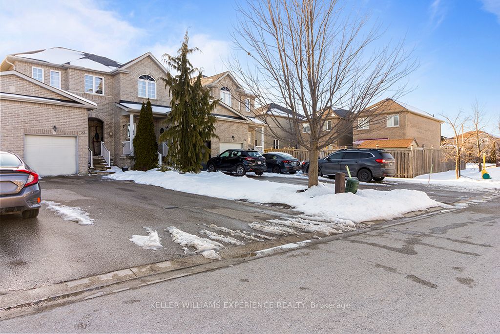 33 Arch Brown Crt Property Photo 4