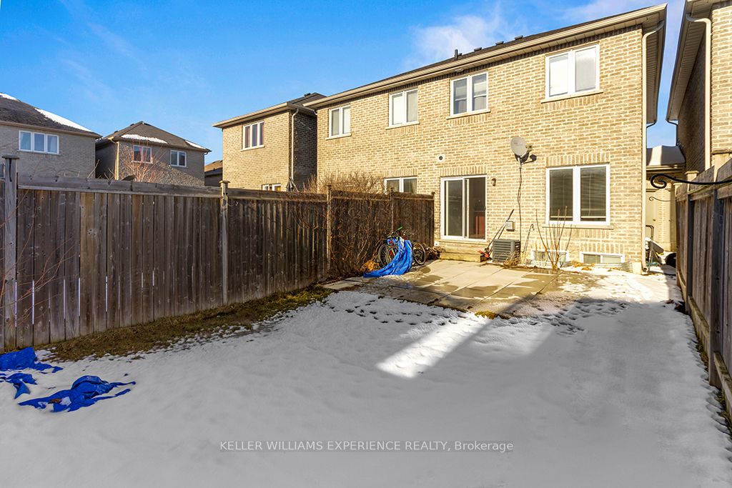 33 Arch Brown Crt Property Photo 29