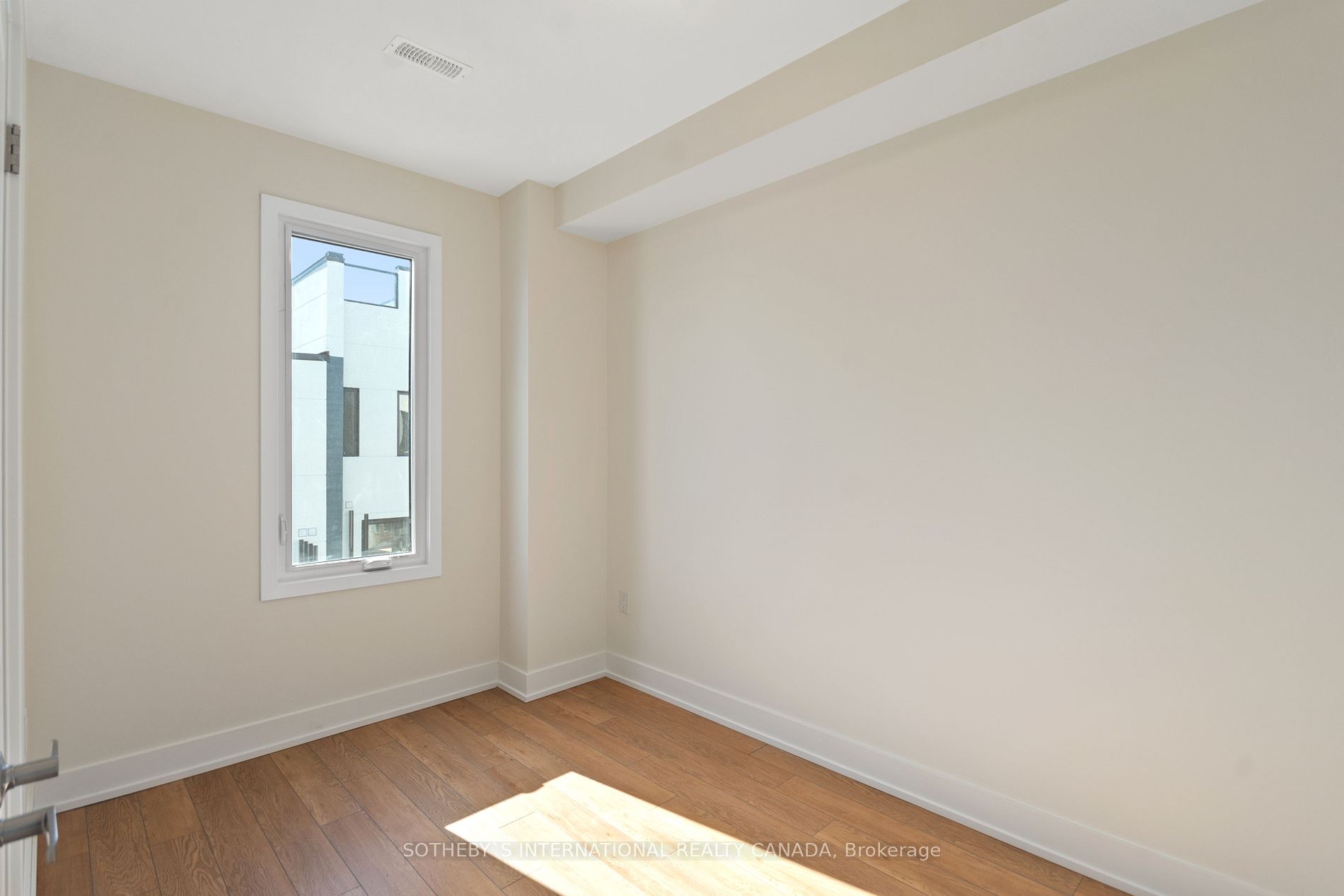19 Mariner's Pier Way Property Photo 16