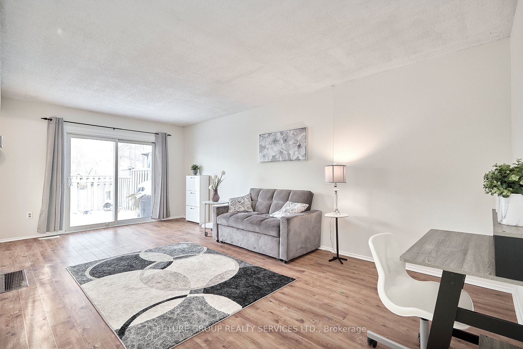 28 Donald St 49 Property Image
