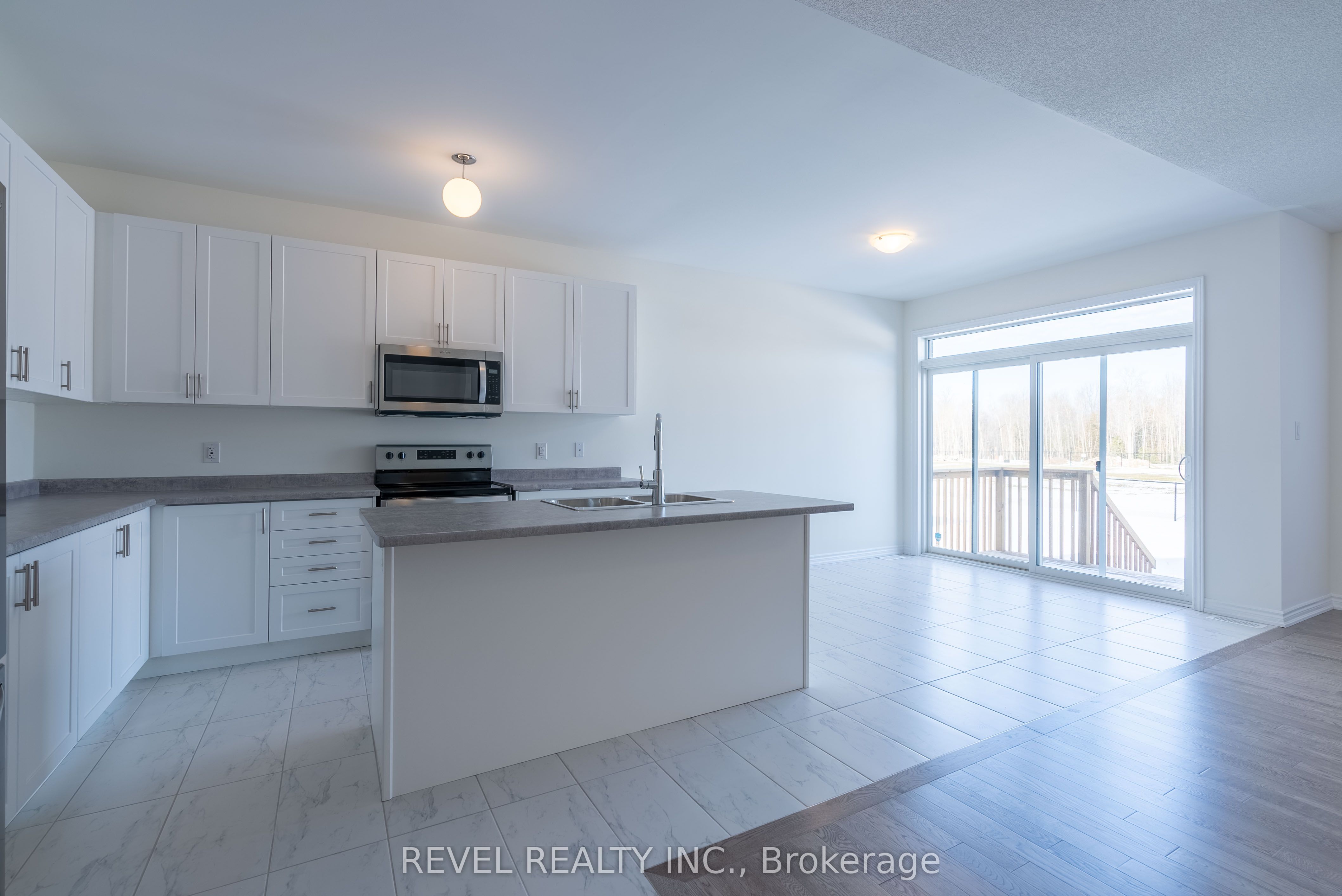 220 Ramblewood Drive Property Photo 12