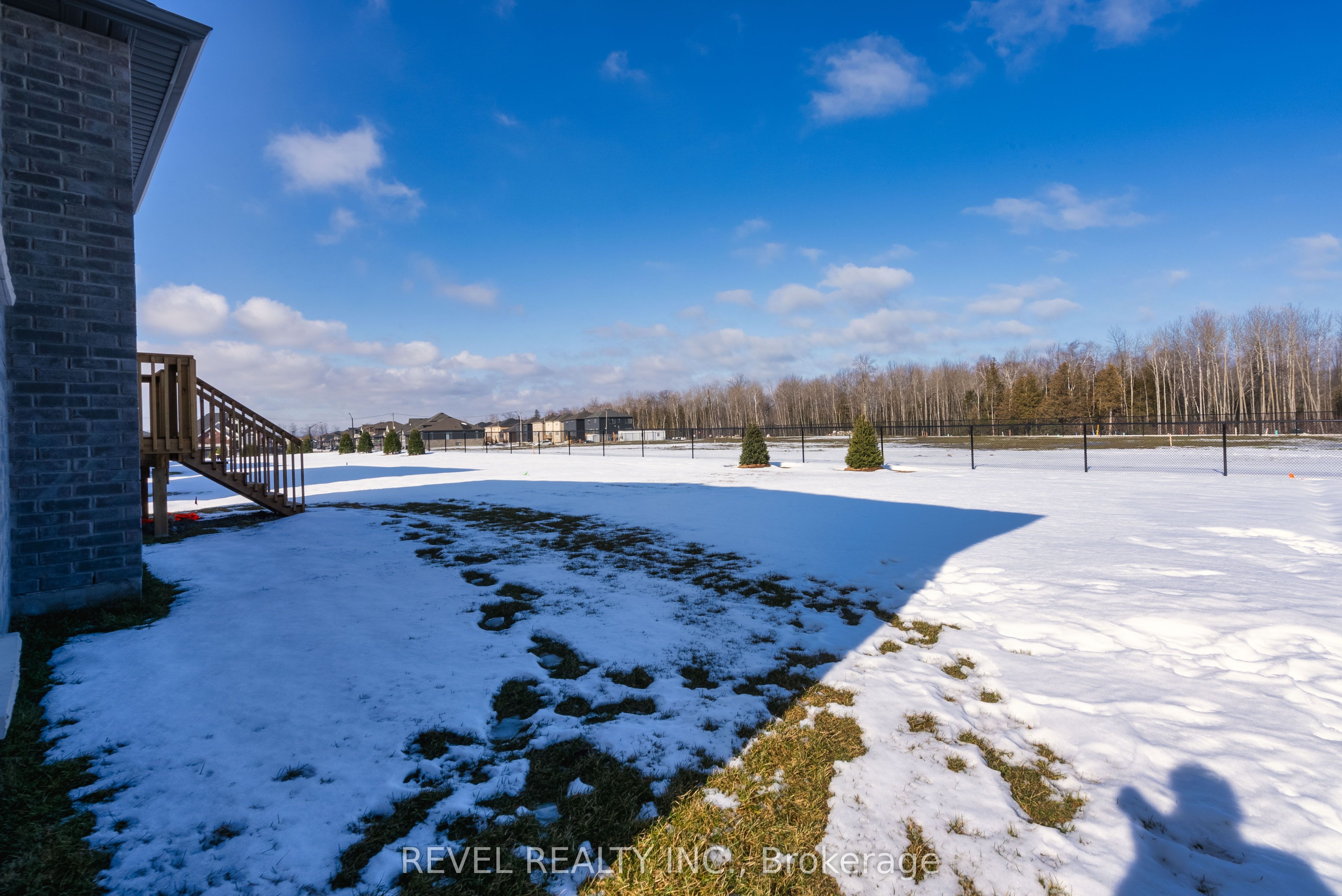 220 Ramblewood Drive Property Photo 40