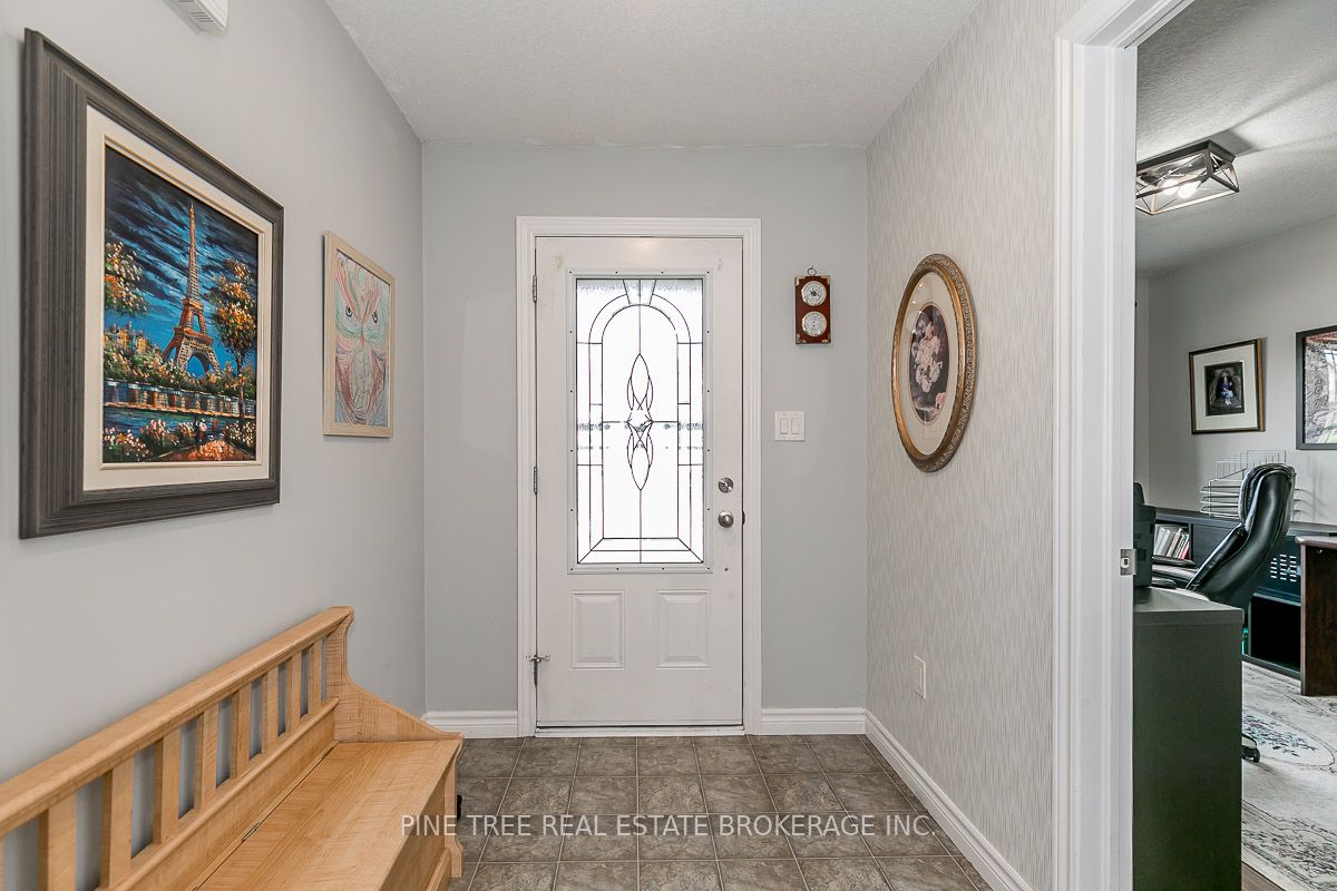 110 Lucy Lane Property Photo 5