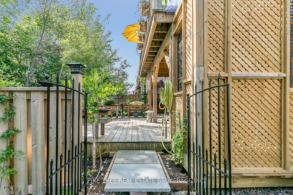 110 Lucy Lane Property Photo 37