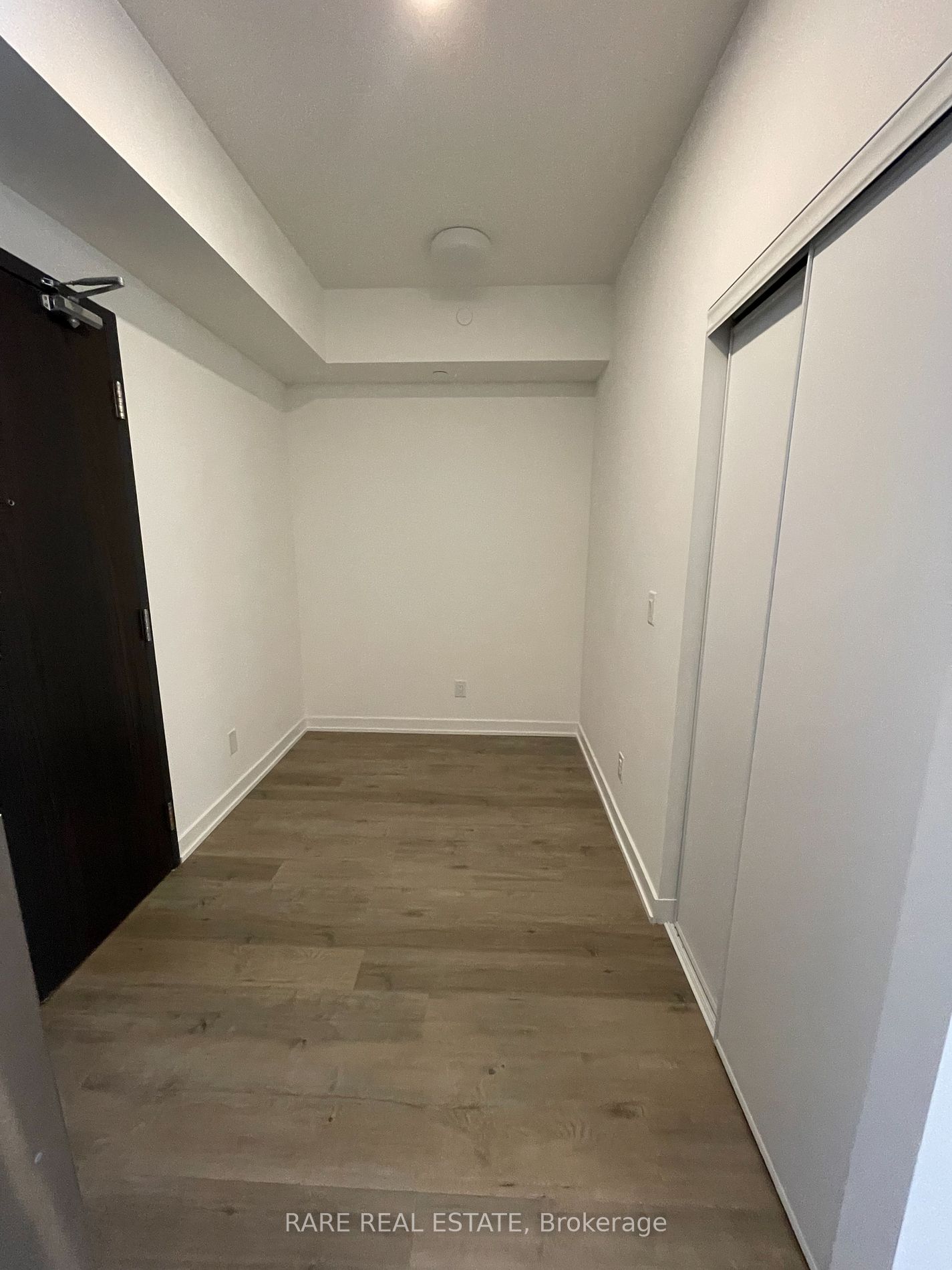 56 Lakeside Terr 13 Property Photo