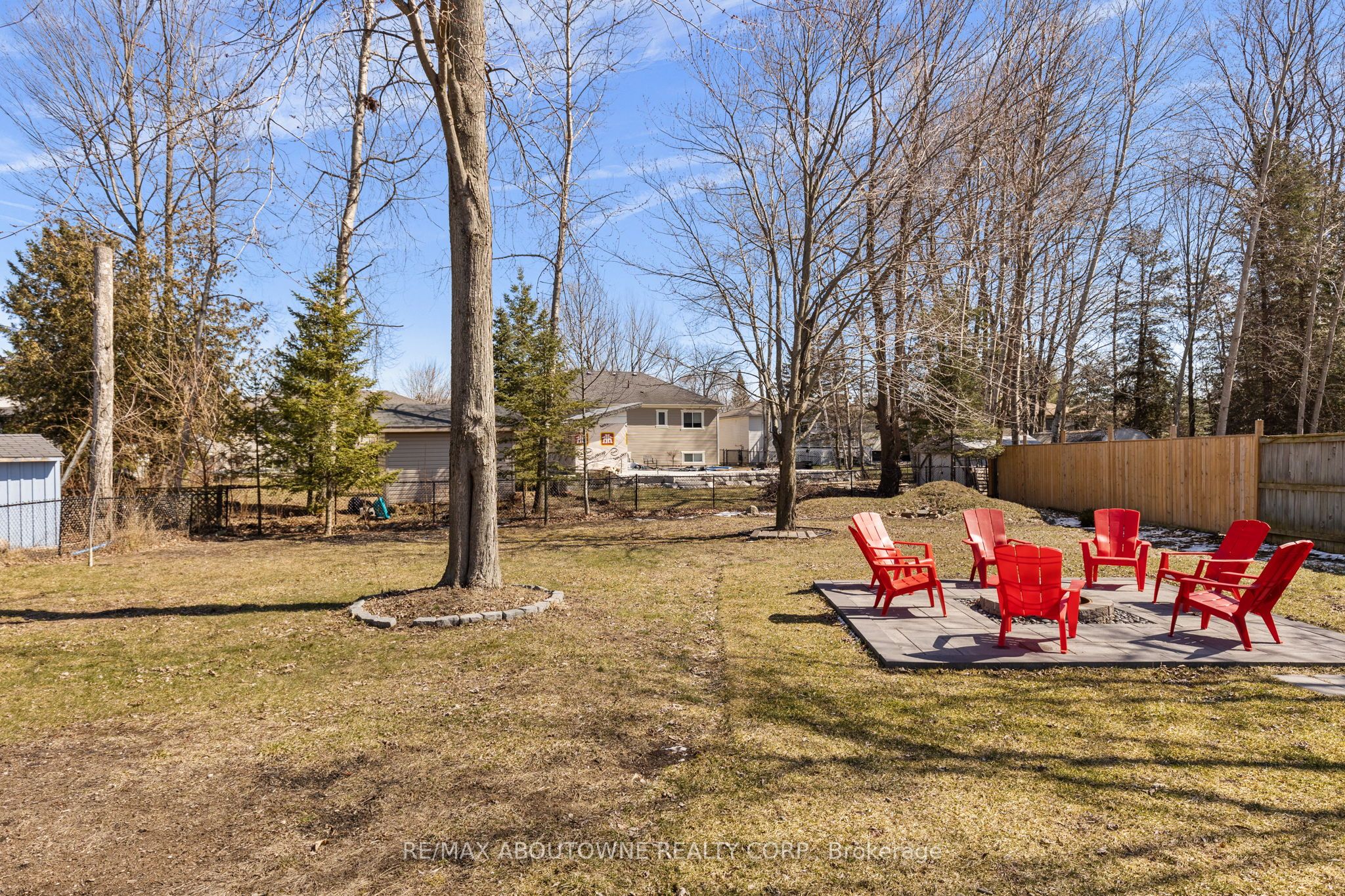 81 Royal Beech Drive Property Photo 2