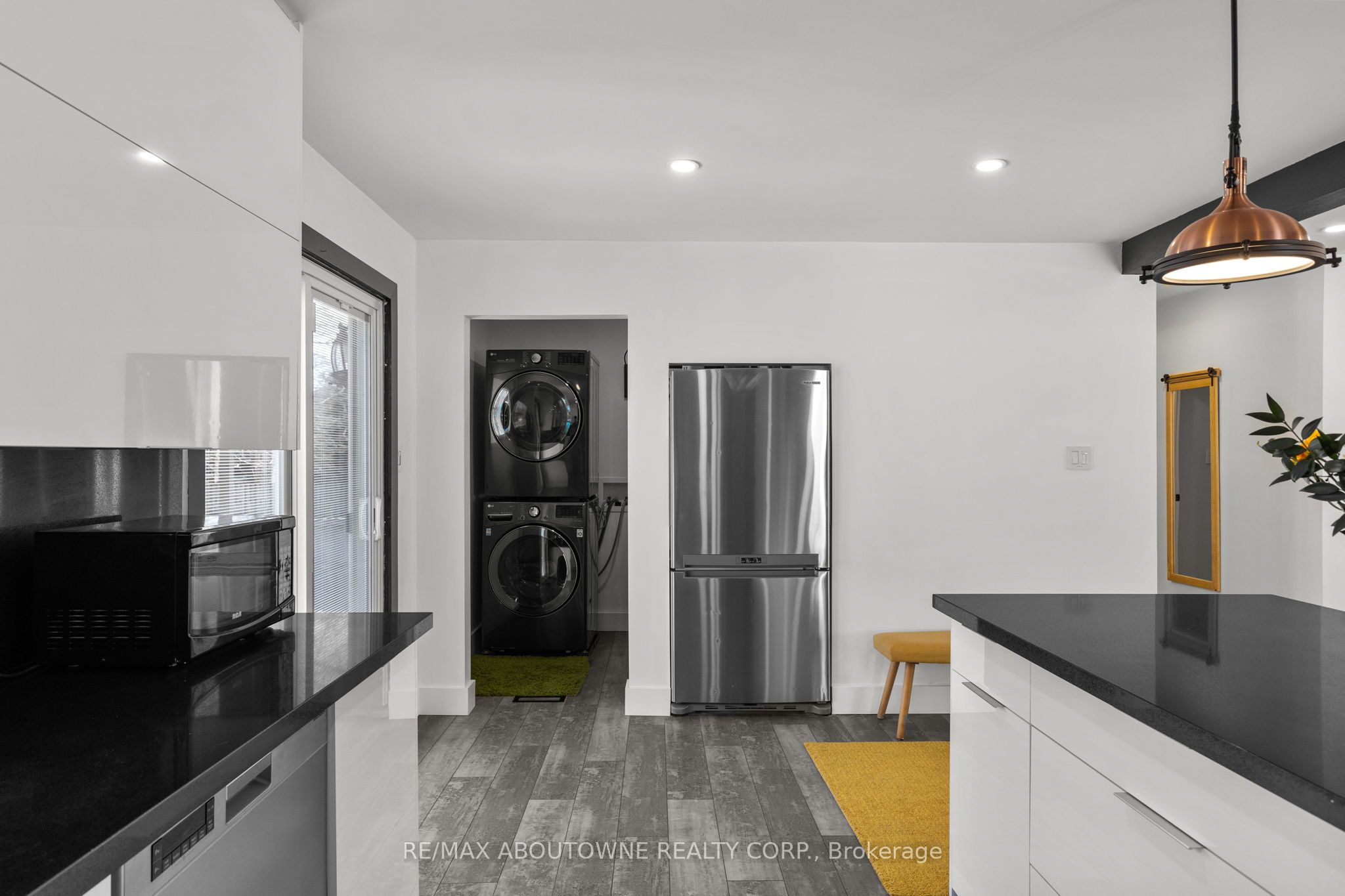 81 Royal Beech Drive Property Photo 13
