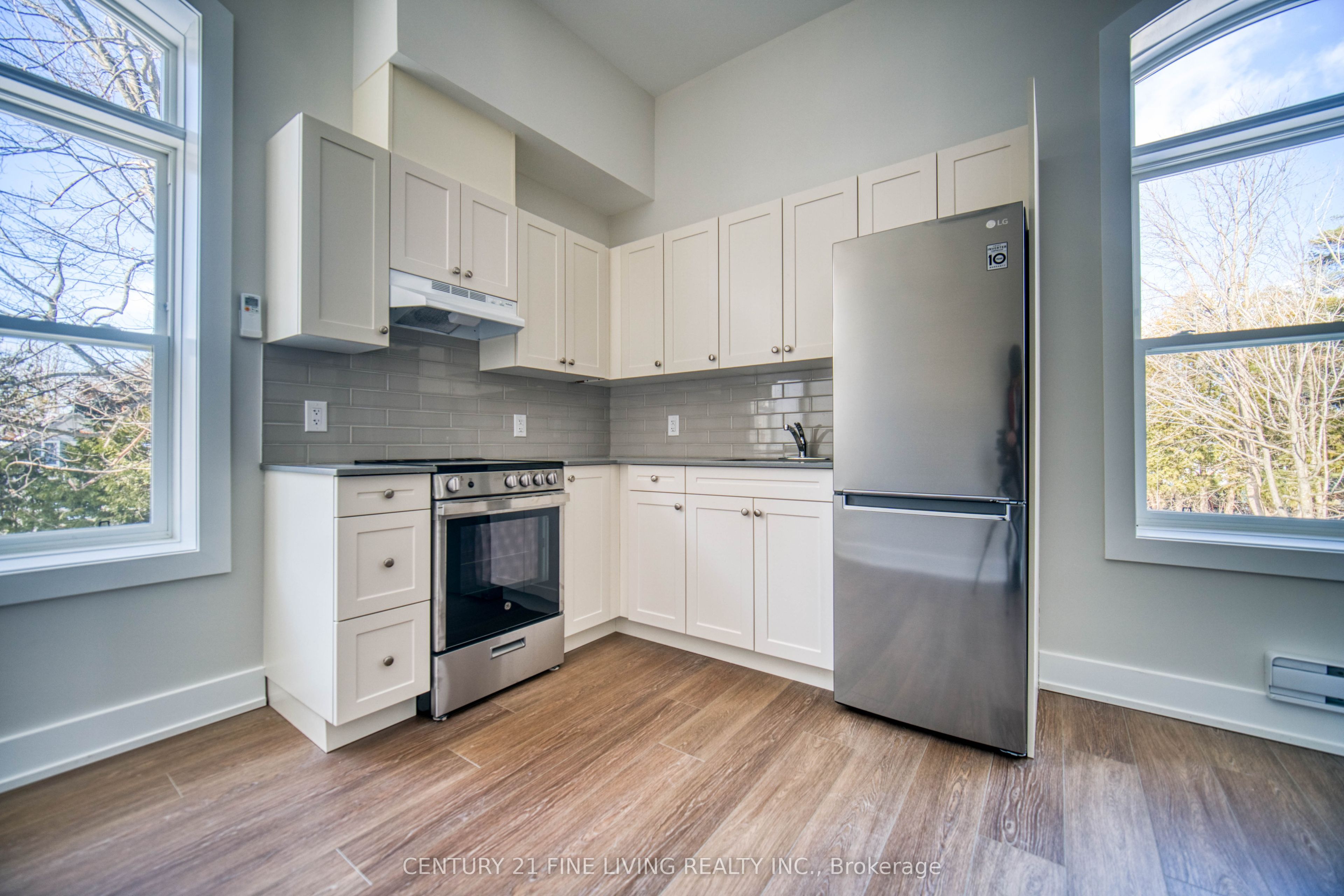 #201 - 1614 Ridge Road Property Photo 2