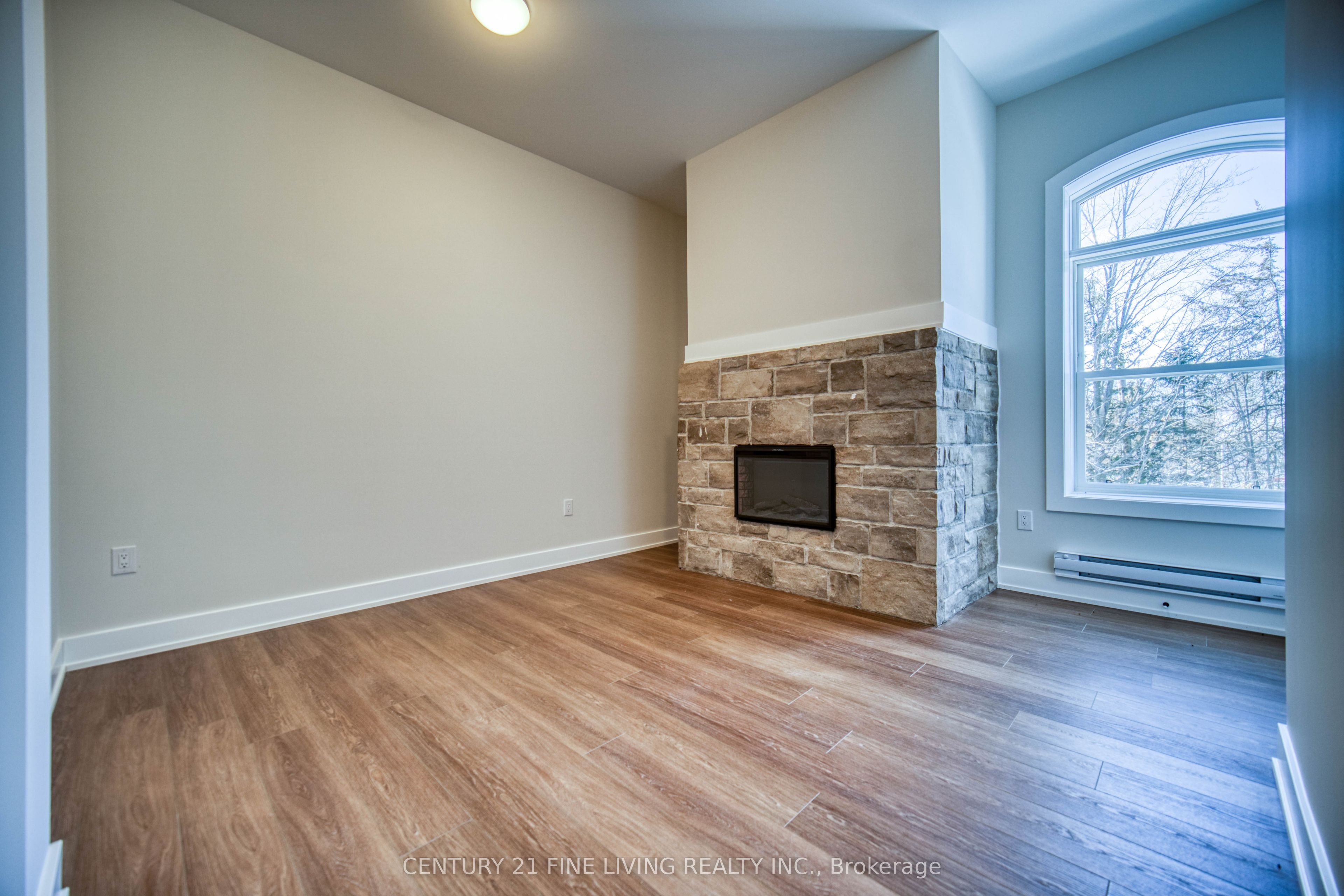 #201 - 1614 Ridge Road Property Photo 5