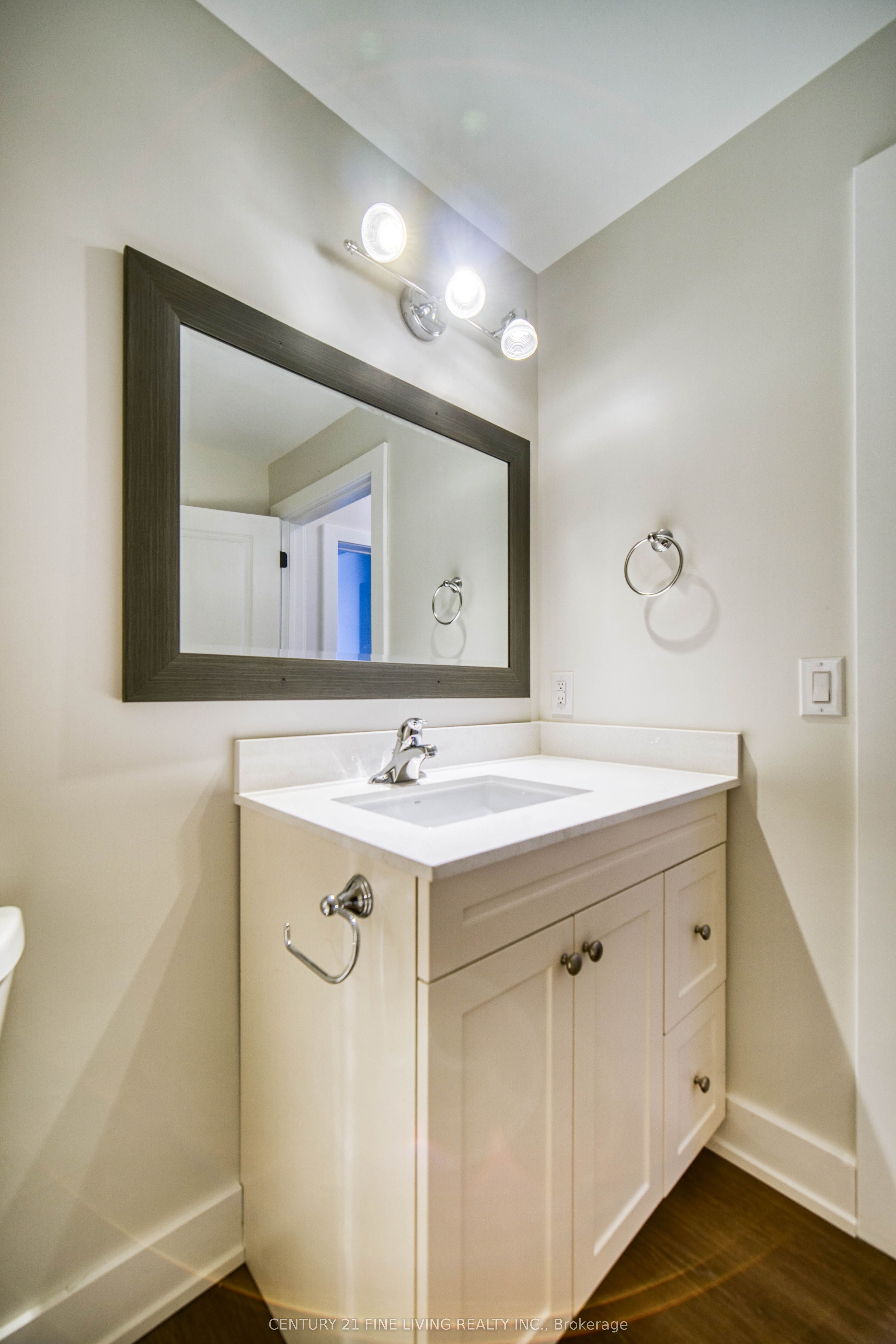 #201 - 1614 Ridge Road Property Photo 6