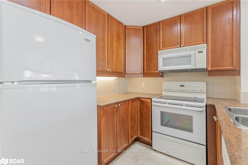 404 - 6 Toronto St Property Photo 5