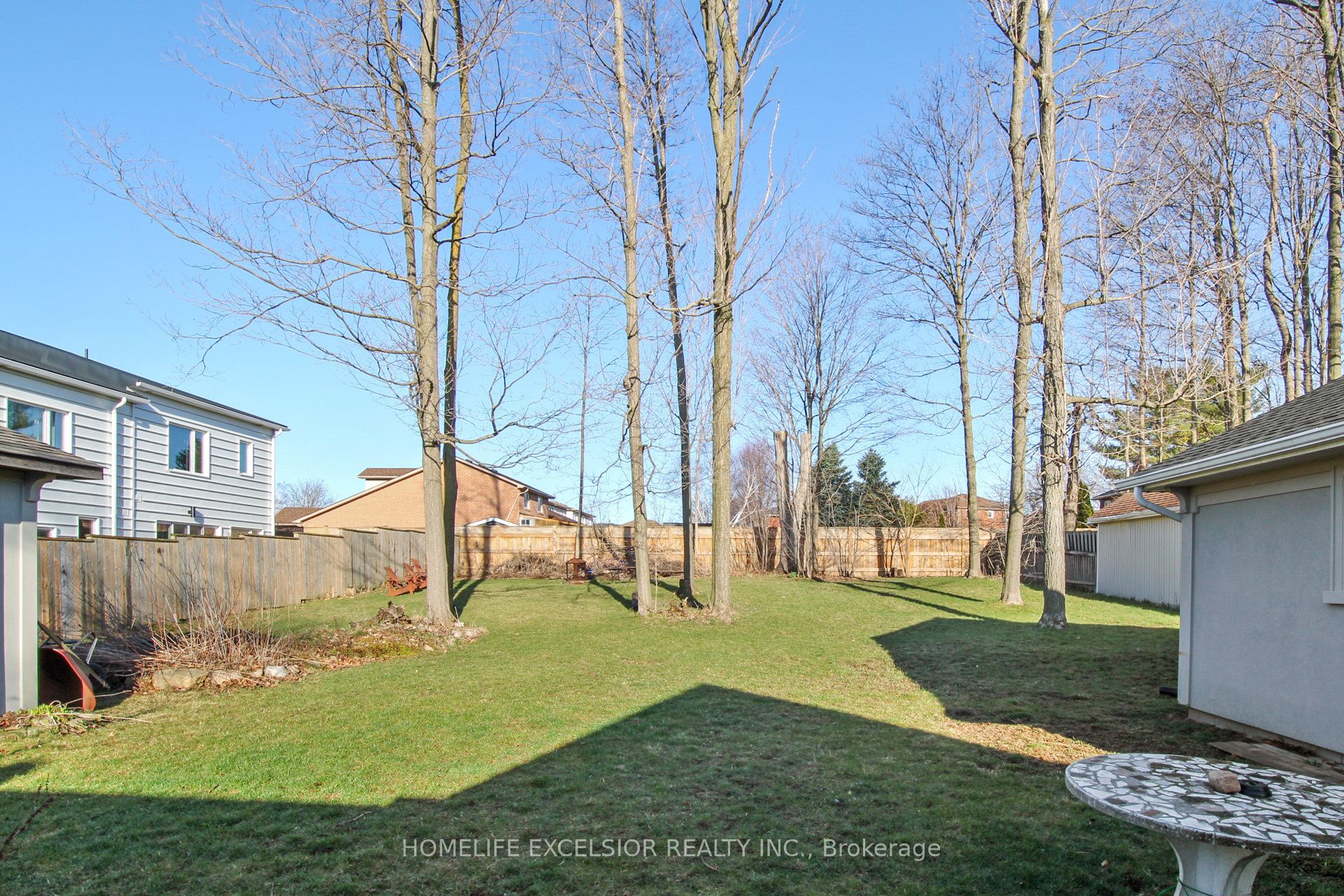 827 Essa Road Property Photo 5