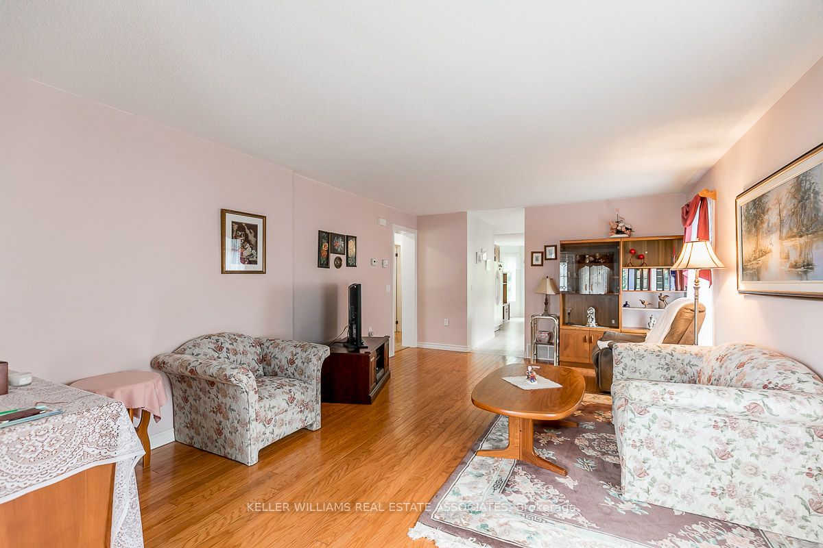 5 Pennsylvania Ave Property Photo 2