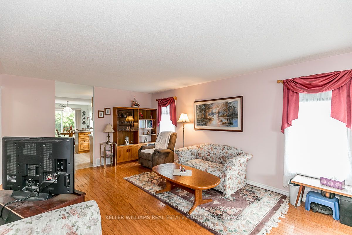 5 Pennsylvania Ave Property Photo 4