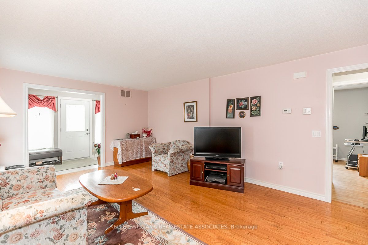 5 Pennsylvania Ave Property Photo 6