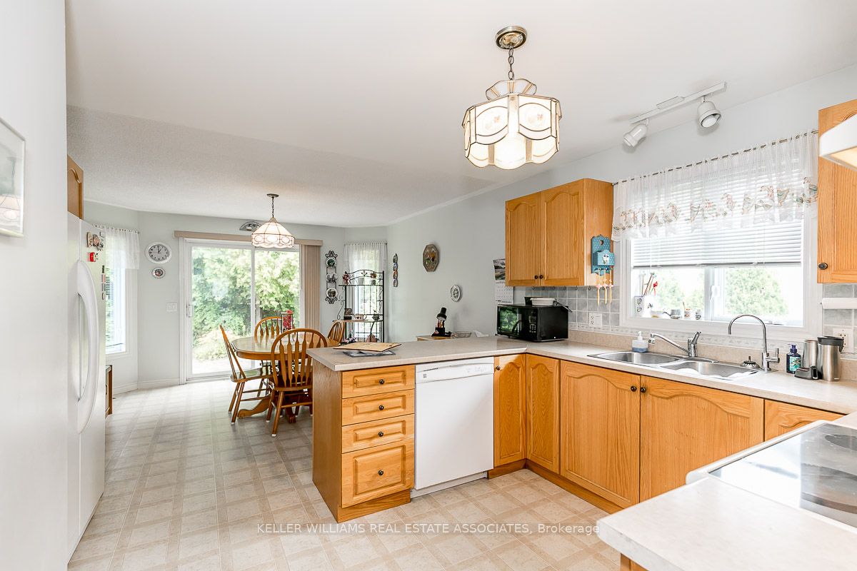 5 Pennsylvania Ave Property Photo 8