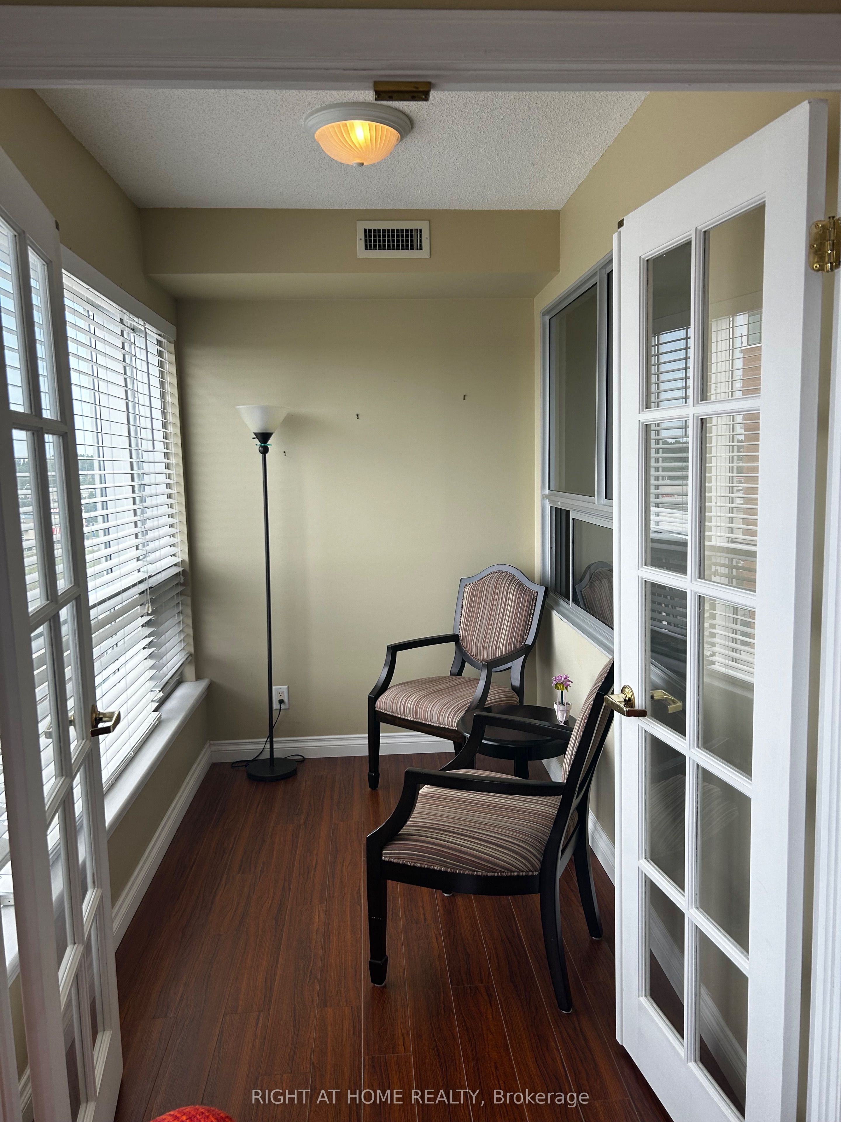 #507 - 90 Dean Avenue Property Photo 25