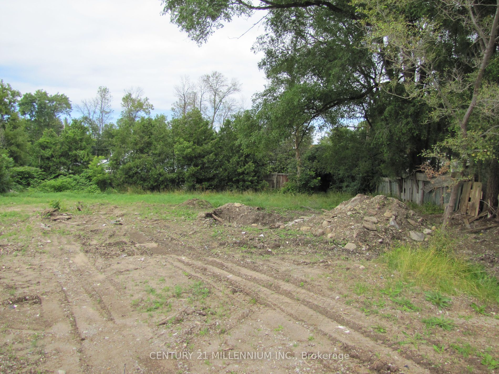 9592 Beachwood Rd Property Photo 18