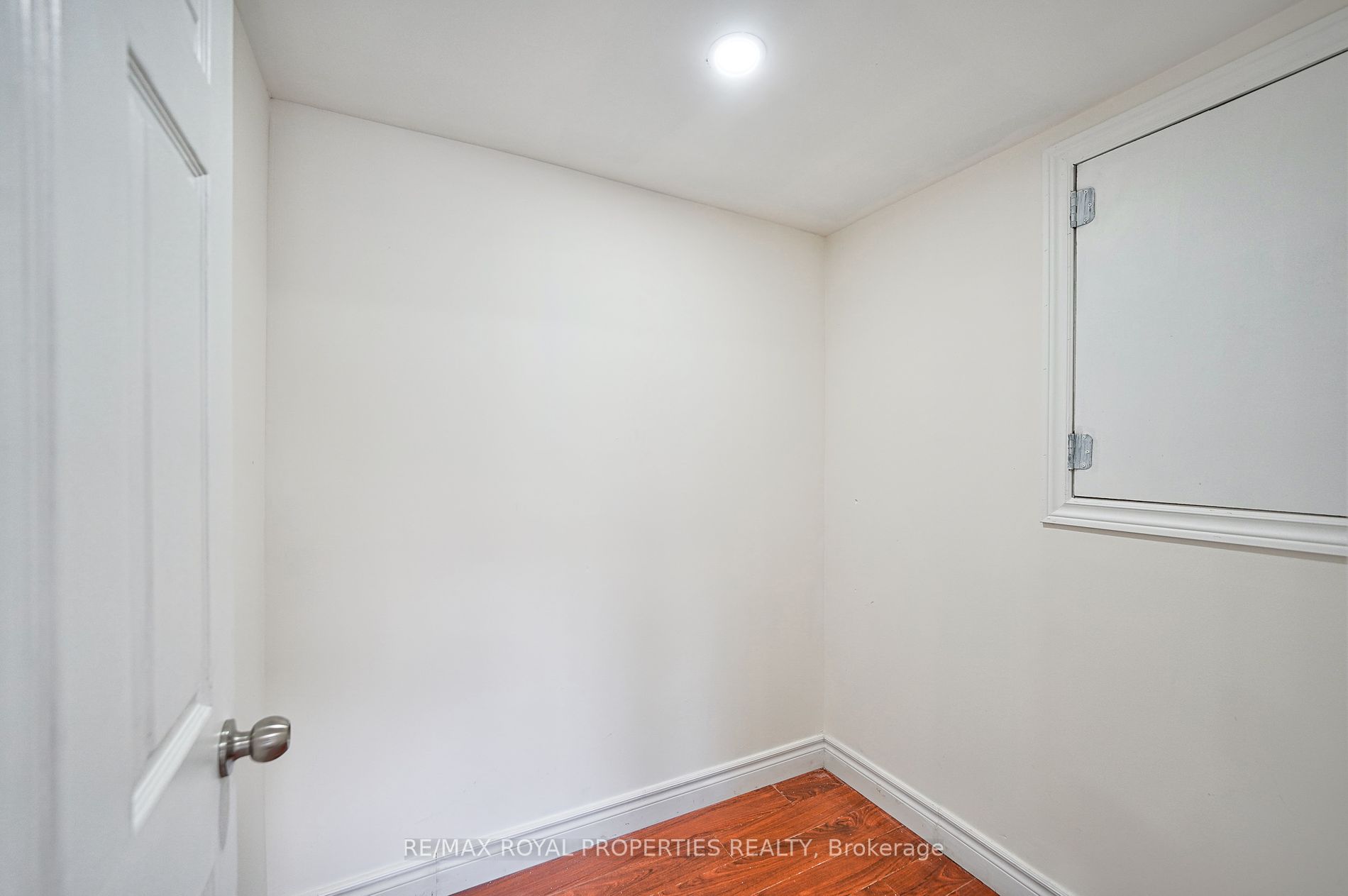 8144 Laidlaw Ave Property Photo 11