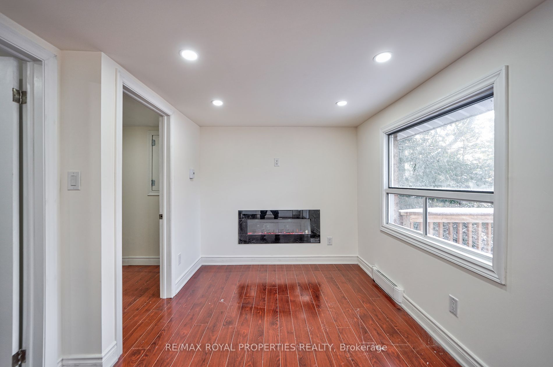 8144 Laidlaw Ave Property Photo 19