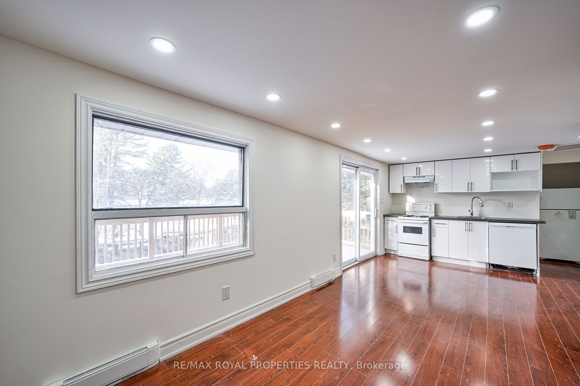 8144 Laidlaw Ave Property Photo 20