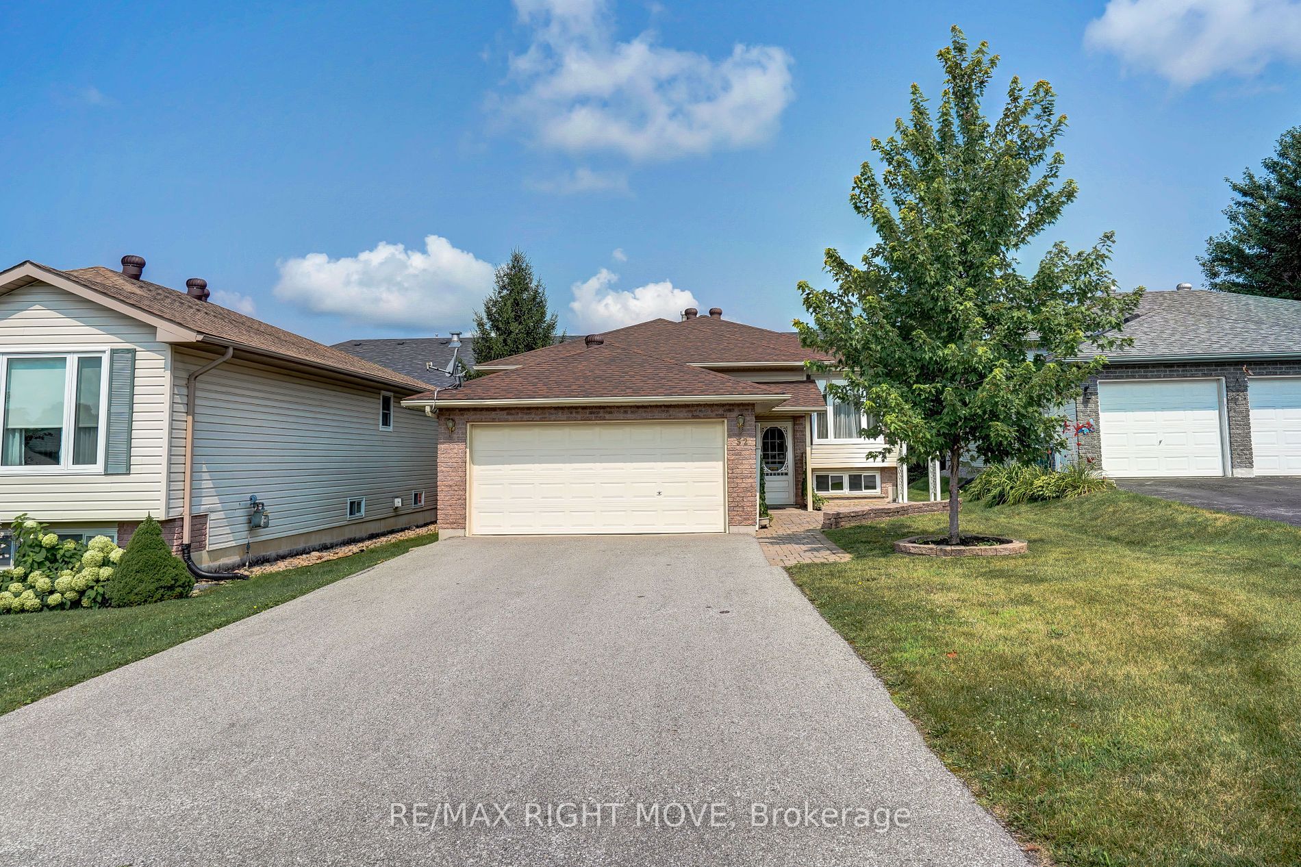32 Jordon Cres Property Photo 1