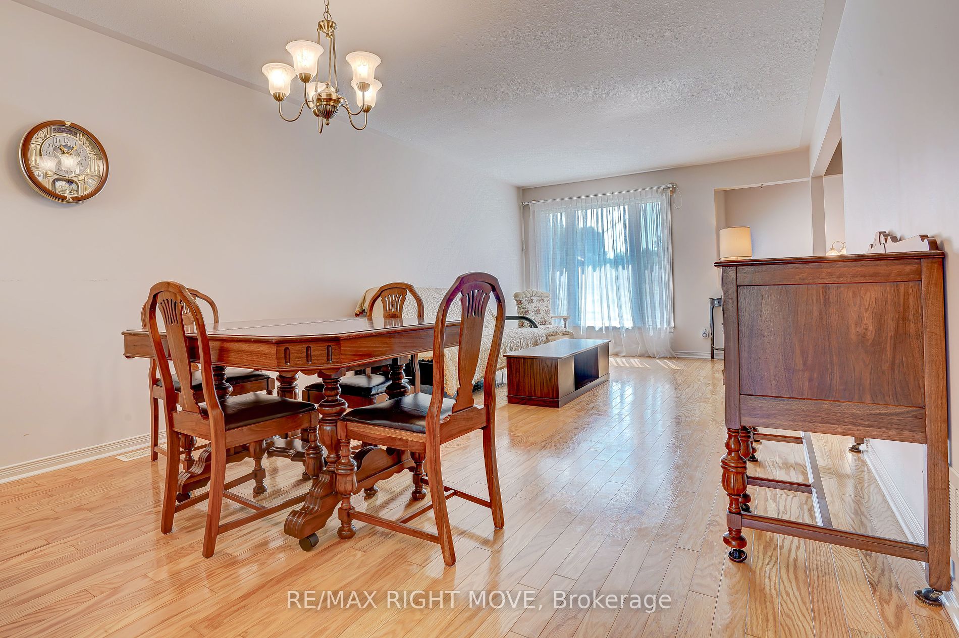 32 Jordon Cres Property Photo 6