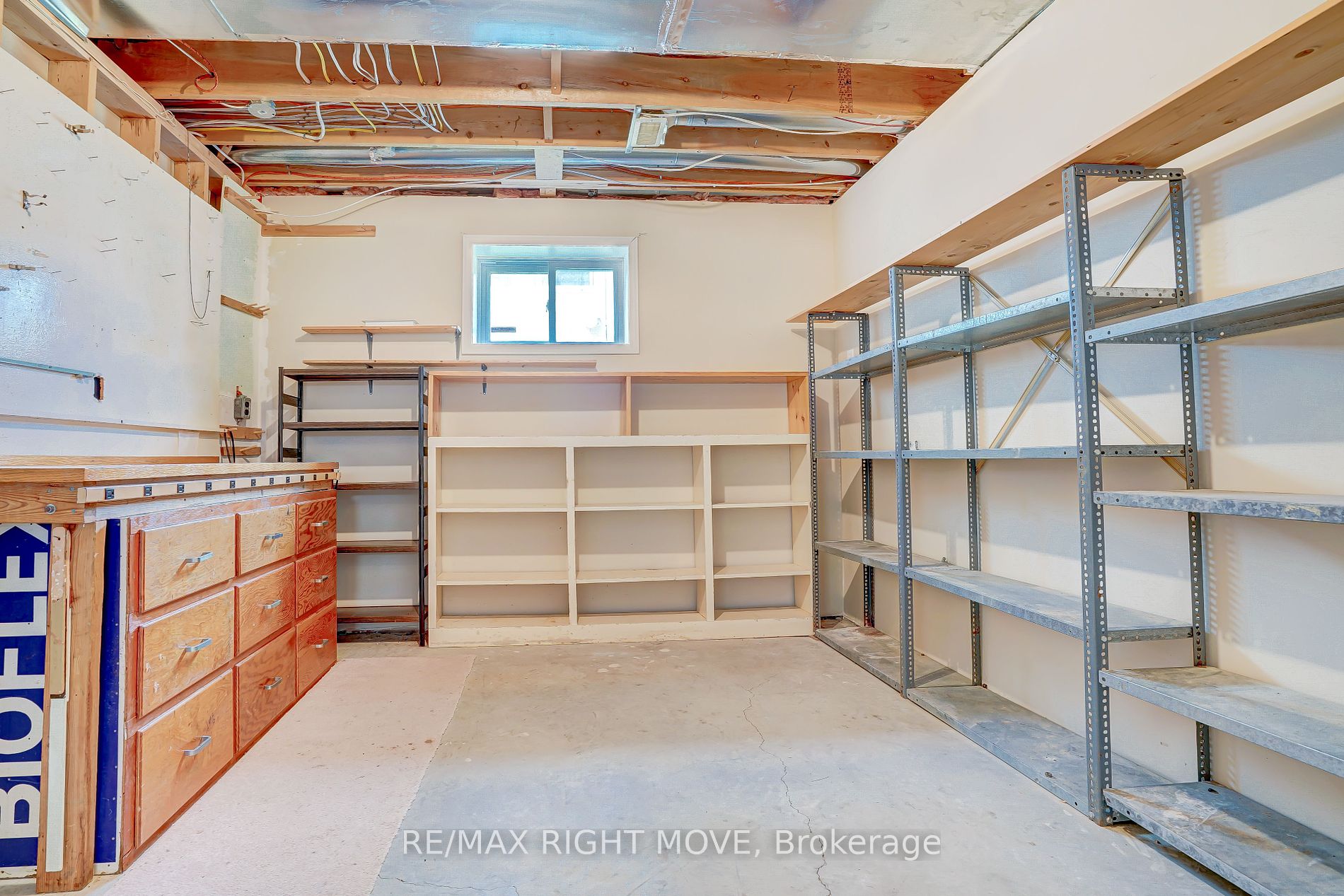 32 Jordon Cres Property Photo 18