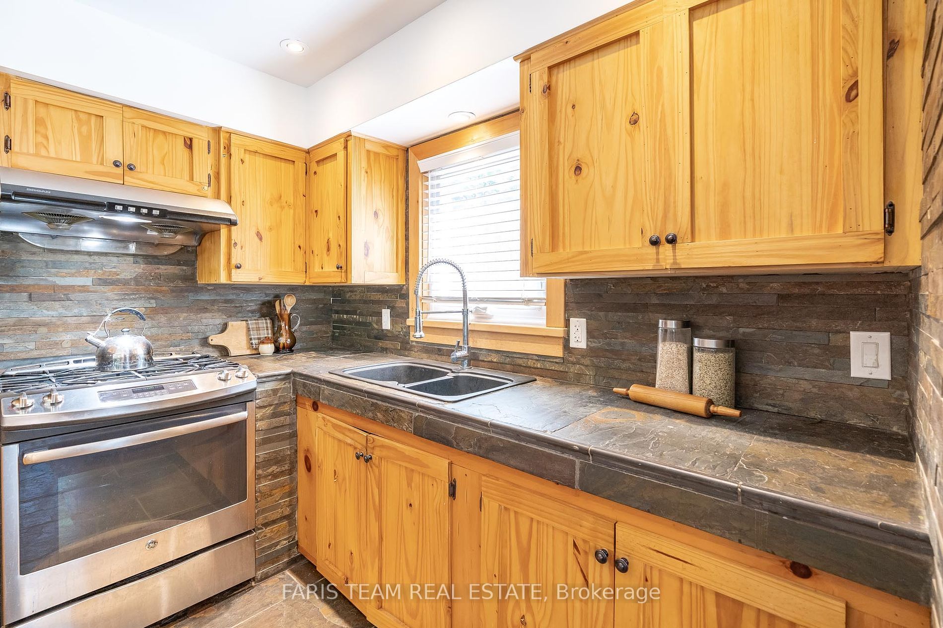 774 Lafontaine Rd W Property Photo 29