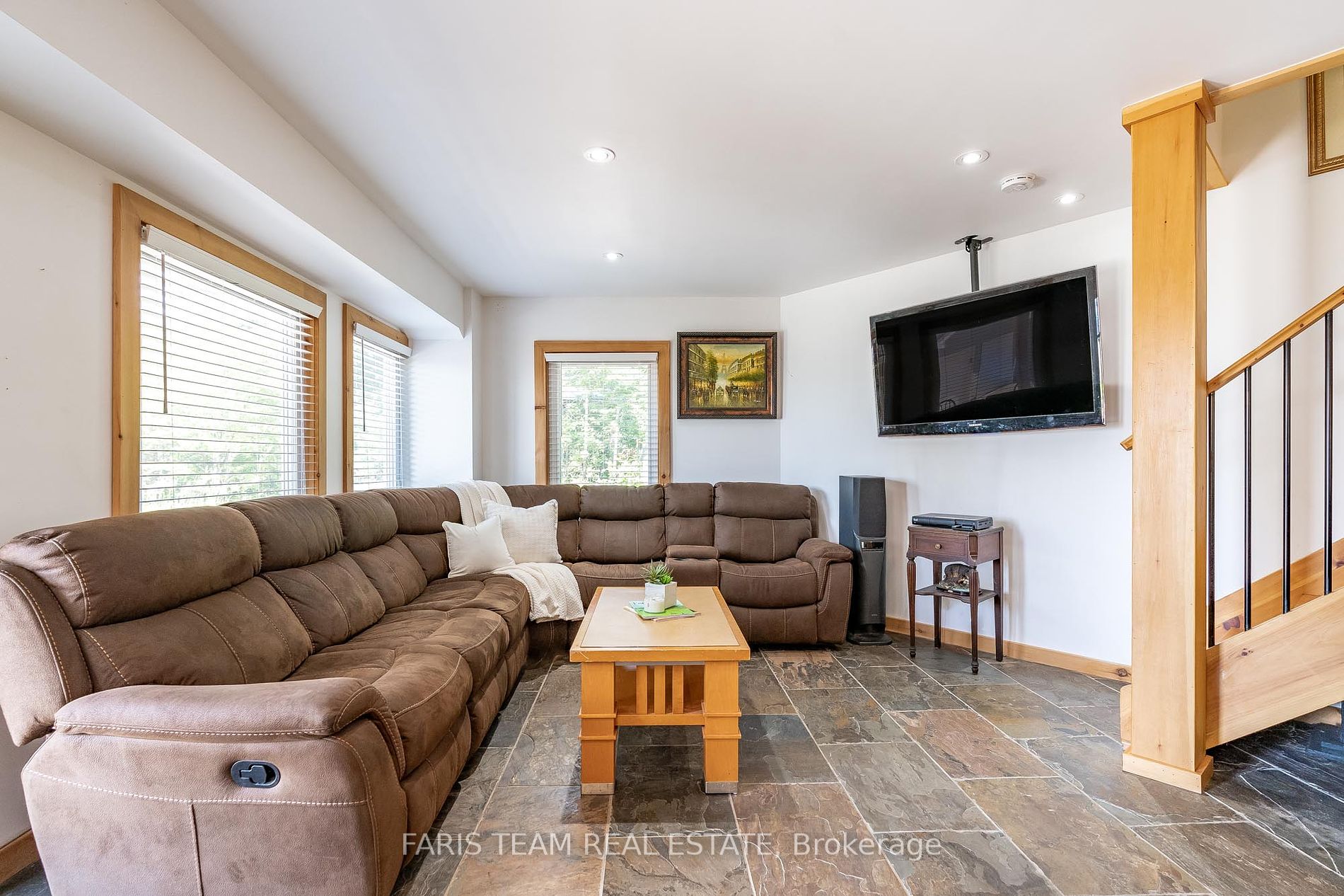 774 Lafontaine Rd W Property Photo 31