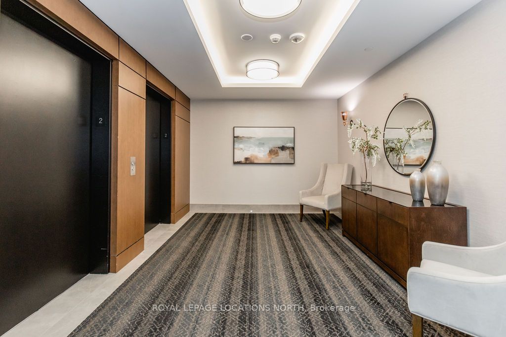 #215 - 1 Hume Street Property Photo 5