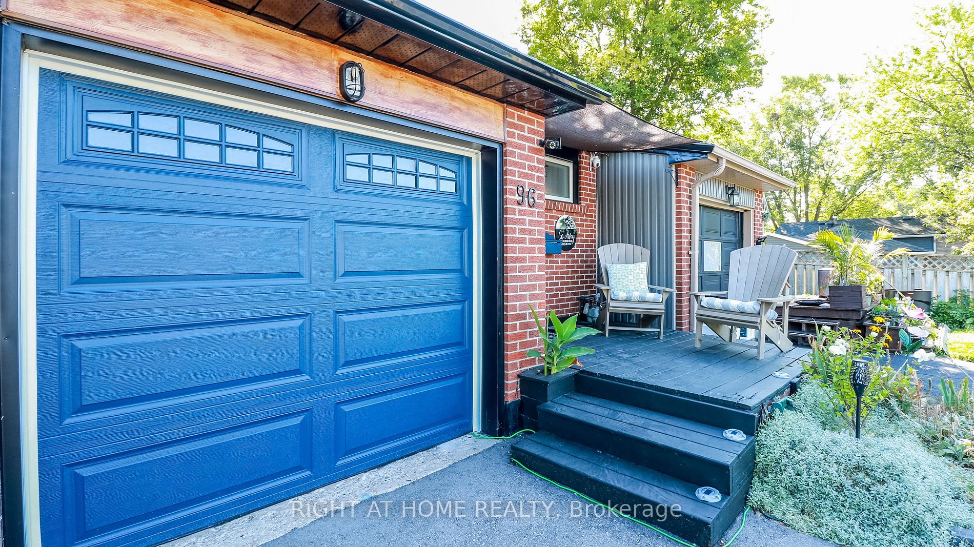 96 Chaucer Cres Property Photo 12