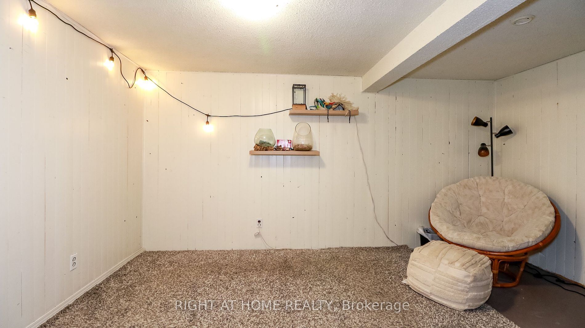 96 Chaucer Cres Property Photo 17