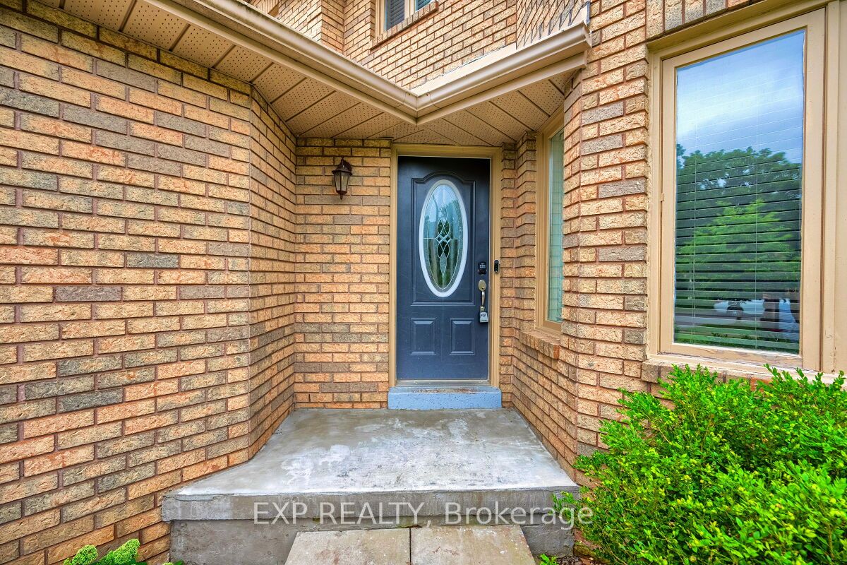 24 Neelands St Property Photo 19