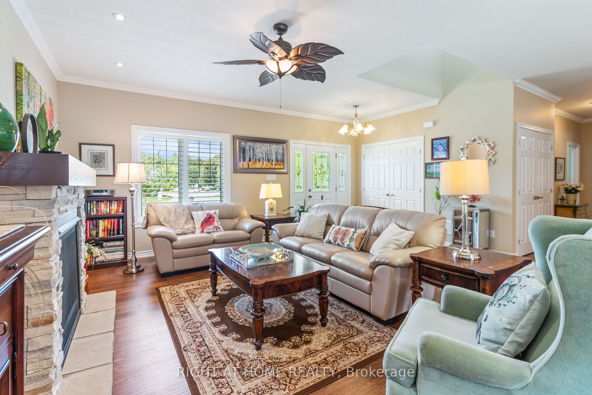 20 Grew Cres Property Photo 16